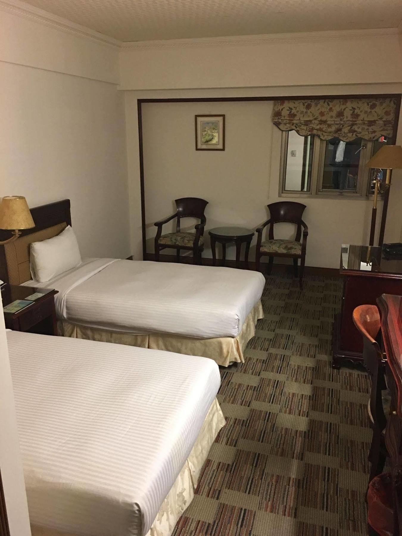 Sunrise Hotel Tainan Eksteriør bilde